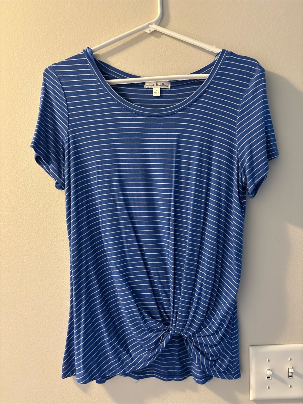 nine britton Blue & White Striped Twist-Front Short Sleeve Tee